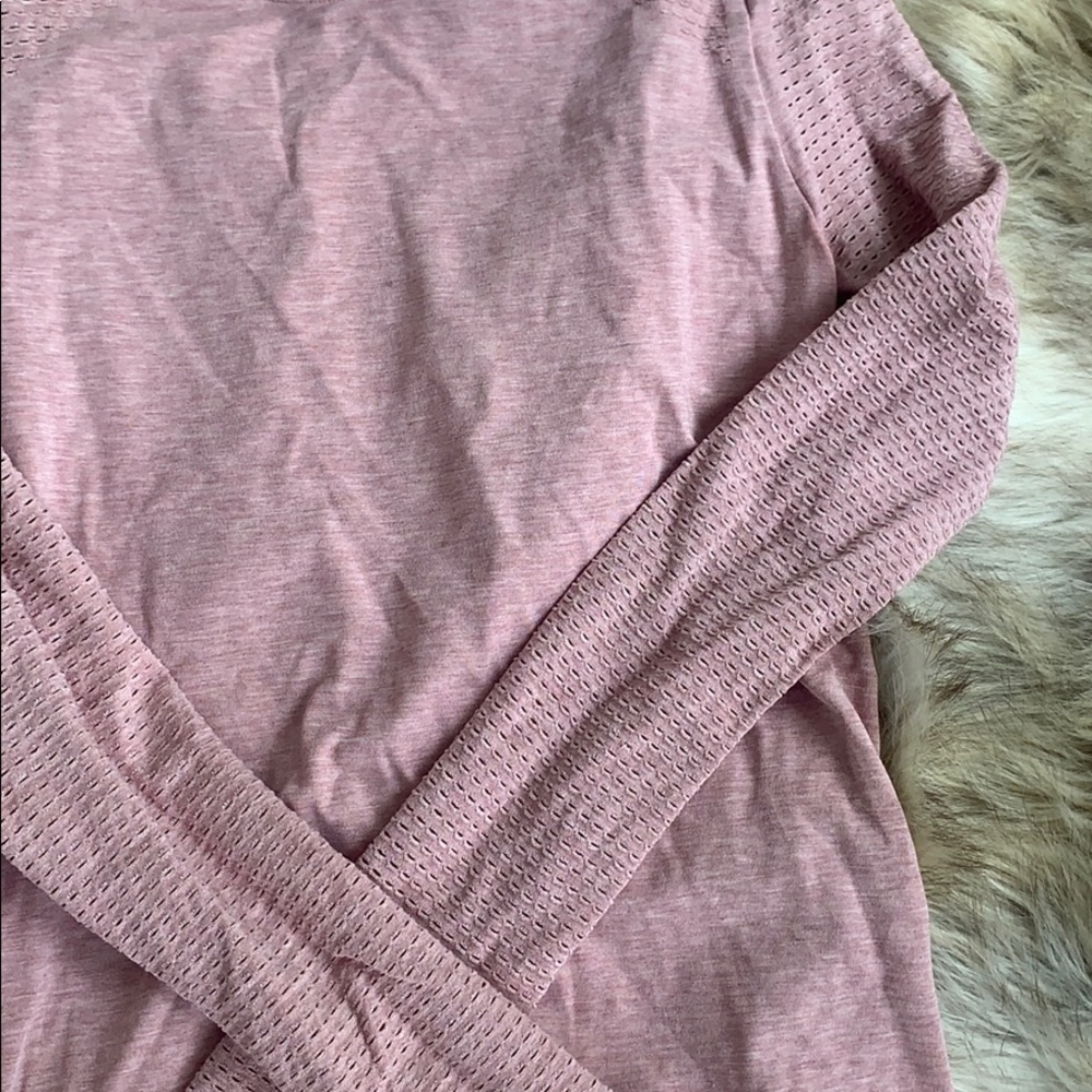 Fabletics longsleeve top - Picture 2 of 5